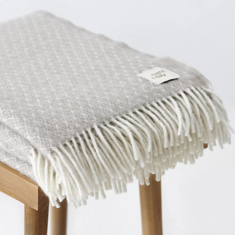 Gundega uldplaid sand