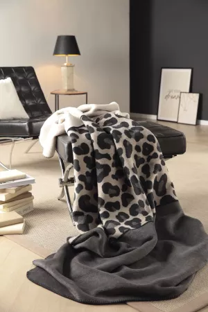 818379leopart