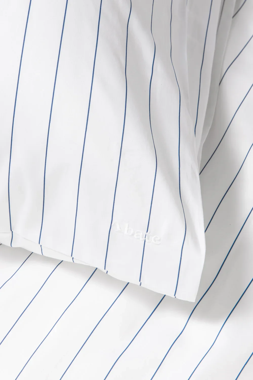 Abate sengetøj pin stripe